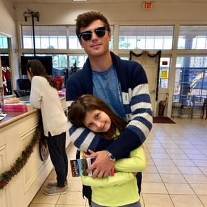 Meet your Posher, Adrian